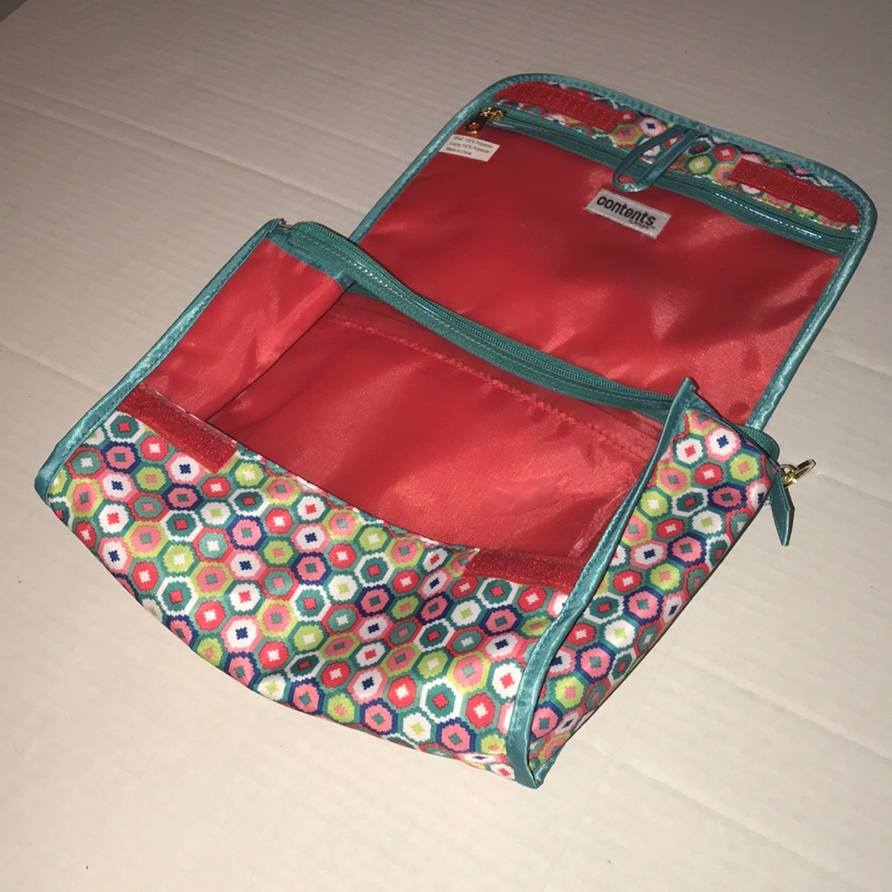 Cosmetic case by Contents - Picture 5 of 8
